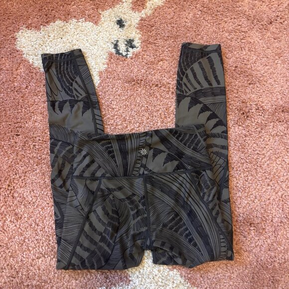 Athleta Womens Gray Palm Leaf Print Leggings Stash Pocket Size XSmall 23" Waist - Picture 1 of 5